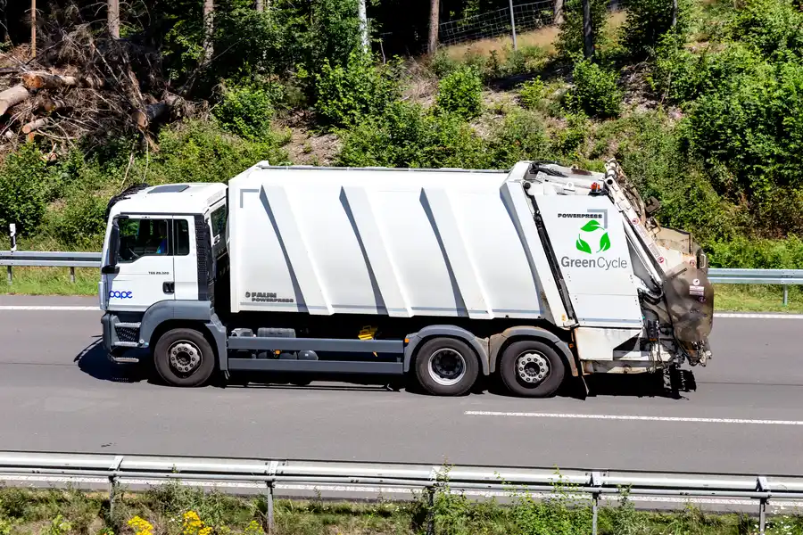 How Janitorial Staff Can Streamline Waste Disposal in Hartford, CT